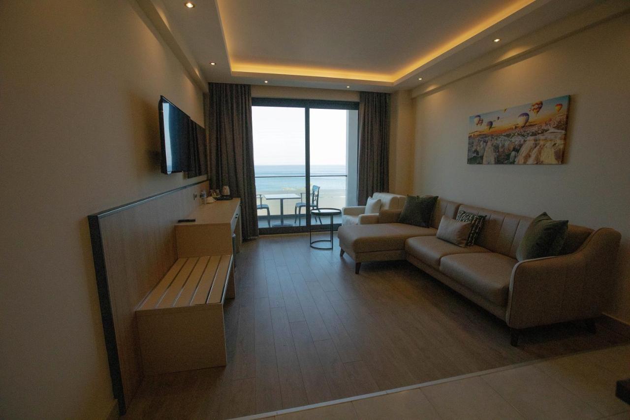 Polaris Otel & Beach Club Mersin  Buitenkant foto