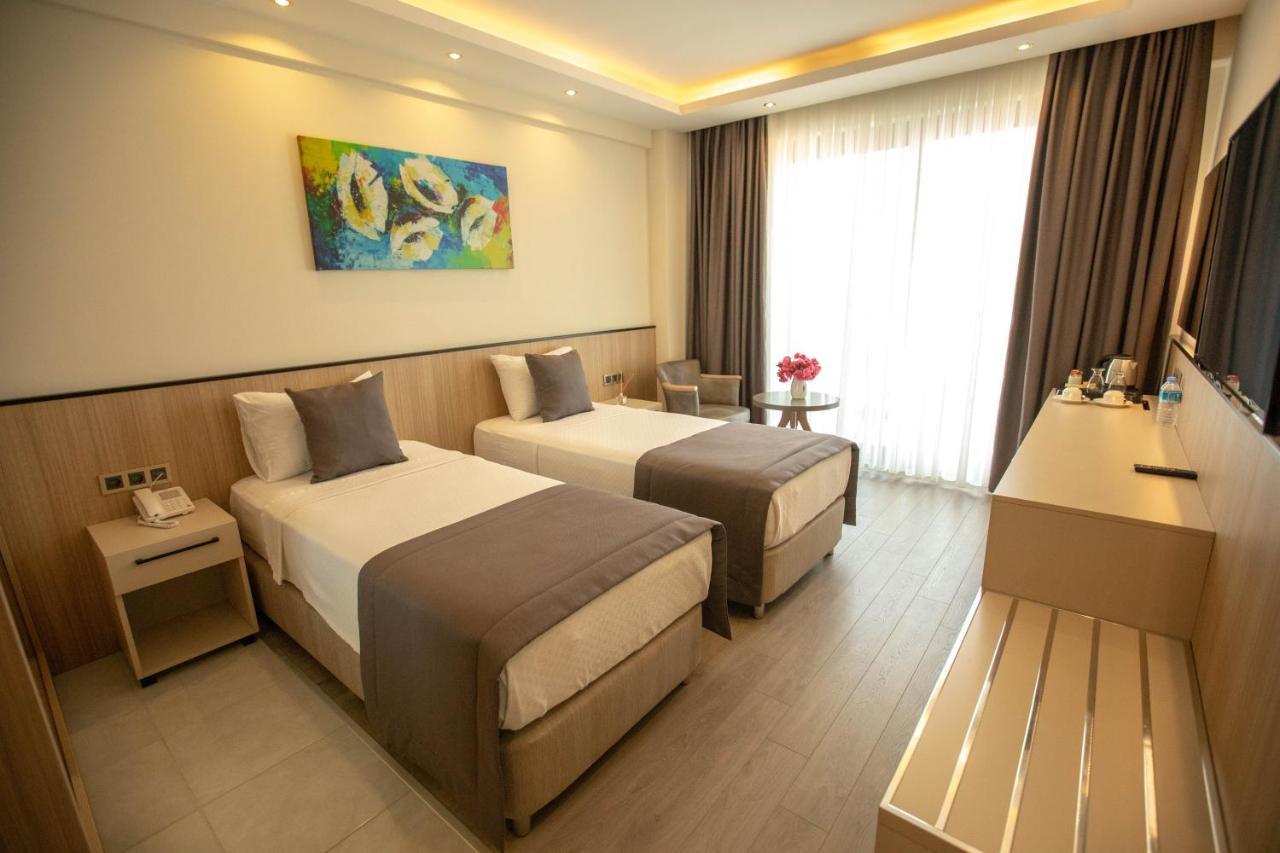 Polaris Otel & Beach Club Mersin  Buitenkant foto