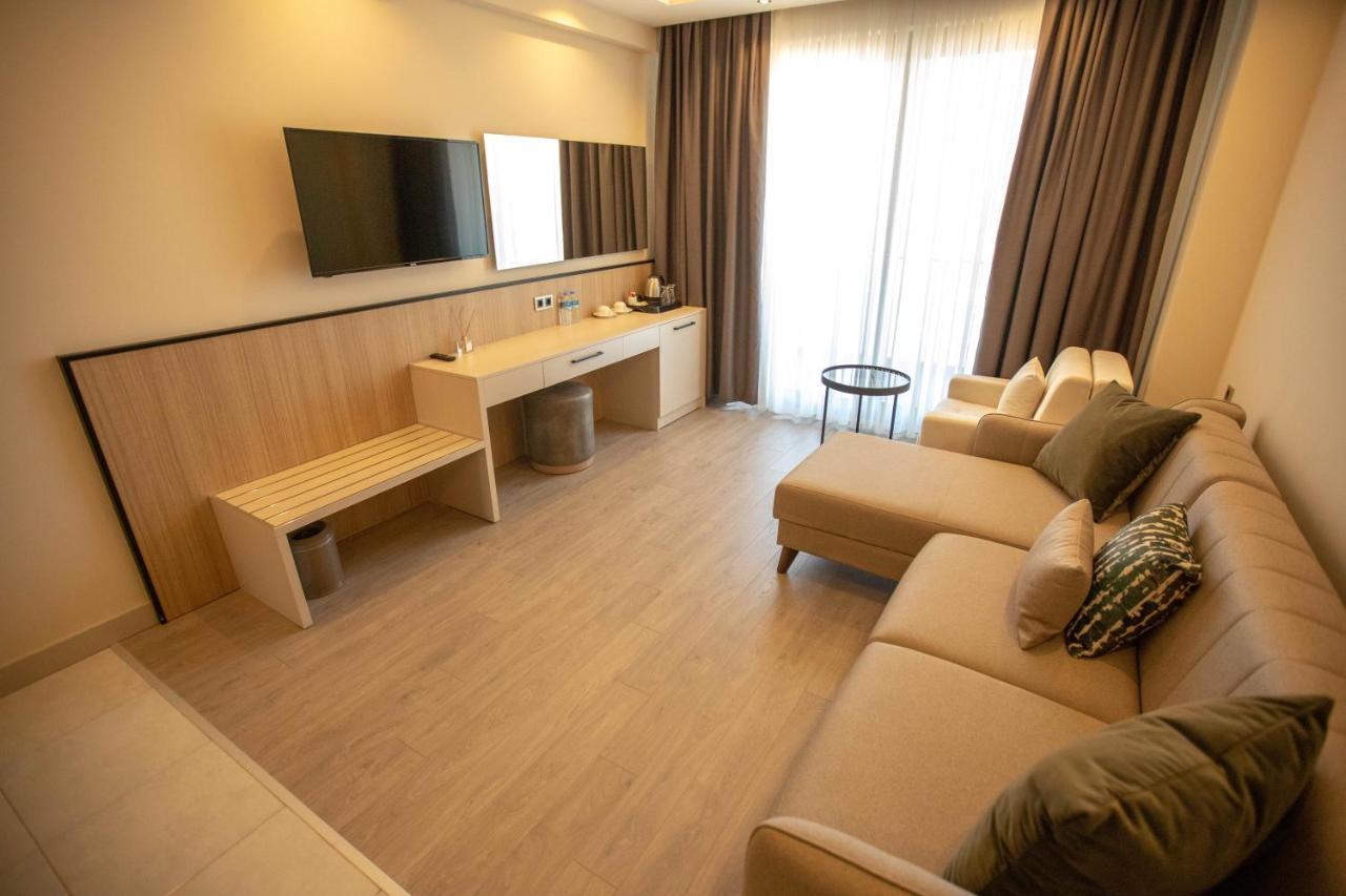 Polaris Otel & Beach Club Mersin  Buitenkant foto