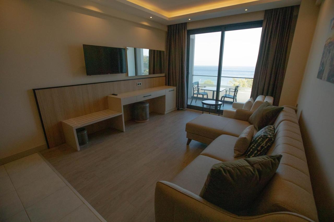 Polaris Otel & Beach Club Mersin  Buitenkant foto